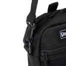 ショルダーポーチ 1.7L PlayStation プレイステーション | NEW ERA ニューエラ公式オンラインストア