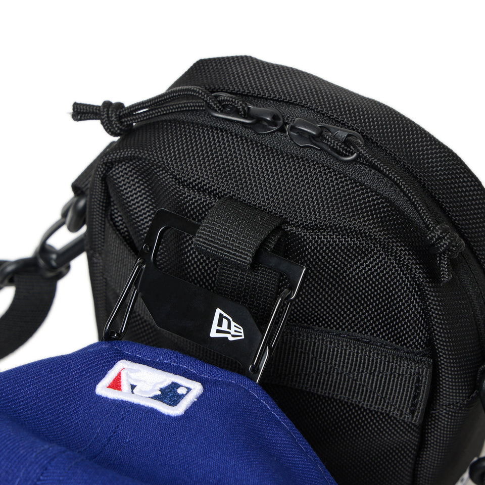 ショルダーポーチ 1.7L PlayStation プレイステーション | NEW ERA ニューエラ公式オンラインストア