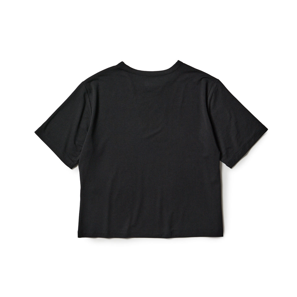 Women's 半袖 テック Tシャツ ショートレングス ブラック | パフォーマンスアパレル | NEW ERA ニューエラ公式オンラインストア