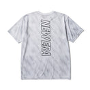半袖 テックTシャツ タイダイ Allover Wordmark Logo ホワイト | パフォーマンスアパレル | NEW ERA ニューエラ公式オンラインストア