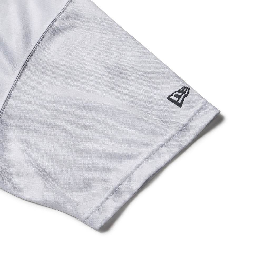 半袖 テックTシャツ タイダイ Allover Wordmark Logo ホワイト | パフォーマンスアパレル | NEW ERA ニューエラ公式オンラインストア