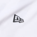 半袖 テックTシャツ タイダイ パターン Flag ＆ Wordmark Logo ホワイト | パフォーマンスアパレル | NEW ERA ニューエラ公式オンラインストア
