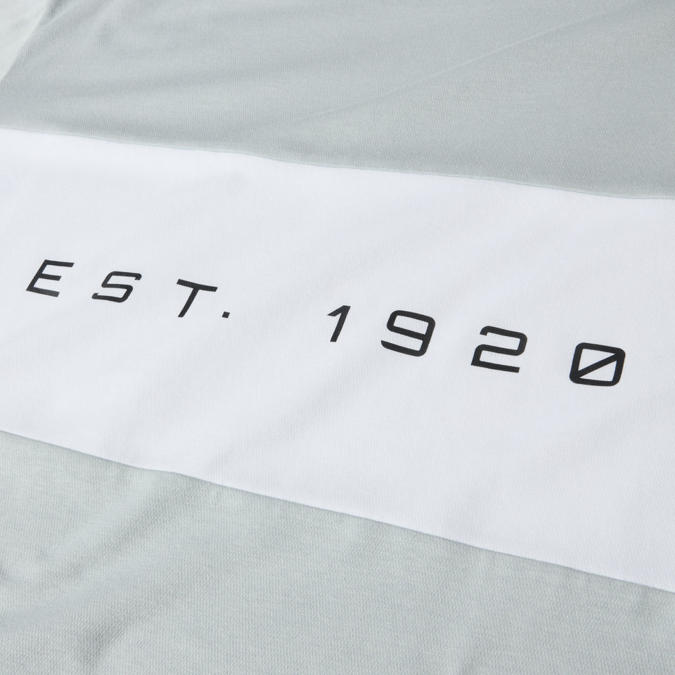 半袖 オーバーサイズド パフォーマンスTシャツ Panel Est.1920 グレー | パフォーマンスアパレル | NEW ERA ニューエラ公式オンラインストア