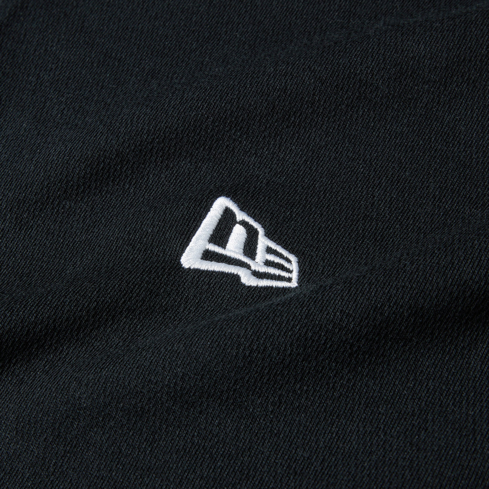 半袖 オーバーサイズド パフォーマンス ハーフジップ Tシャツ アーカイブロゴ ブラック | パフォーマンスアパレル | NEW ERA ニューエラ公式オンラインストア