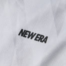 スリーブレス テックTシャツ タイダイ Allover Wordmark Logo ホワイト | パフォーマンスアパレル | NEW ERA ニューエラ公式オンラインストア