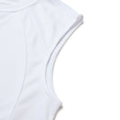 スリーブレス テック Tシャツ Vertical ロゴ ホワイト | パフォーマンスアパレル | NEW ERA ニューエラ公式オンラインストア