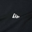 スリーブレス テック Tシャツ Vertical ロゴ ブラック | パフォーマンスアパレル | NEW ERA ニューエラ公式オンラインストア