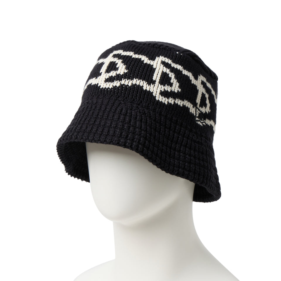ファミリア　New Era ブラックバケットハット 首元ネット付き ニットバケット Flag Chain ブラック | ニューエラオンラインストア