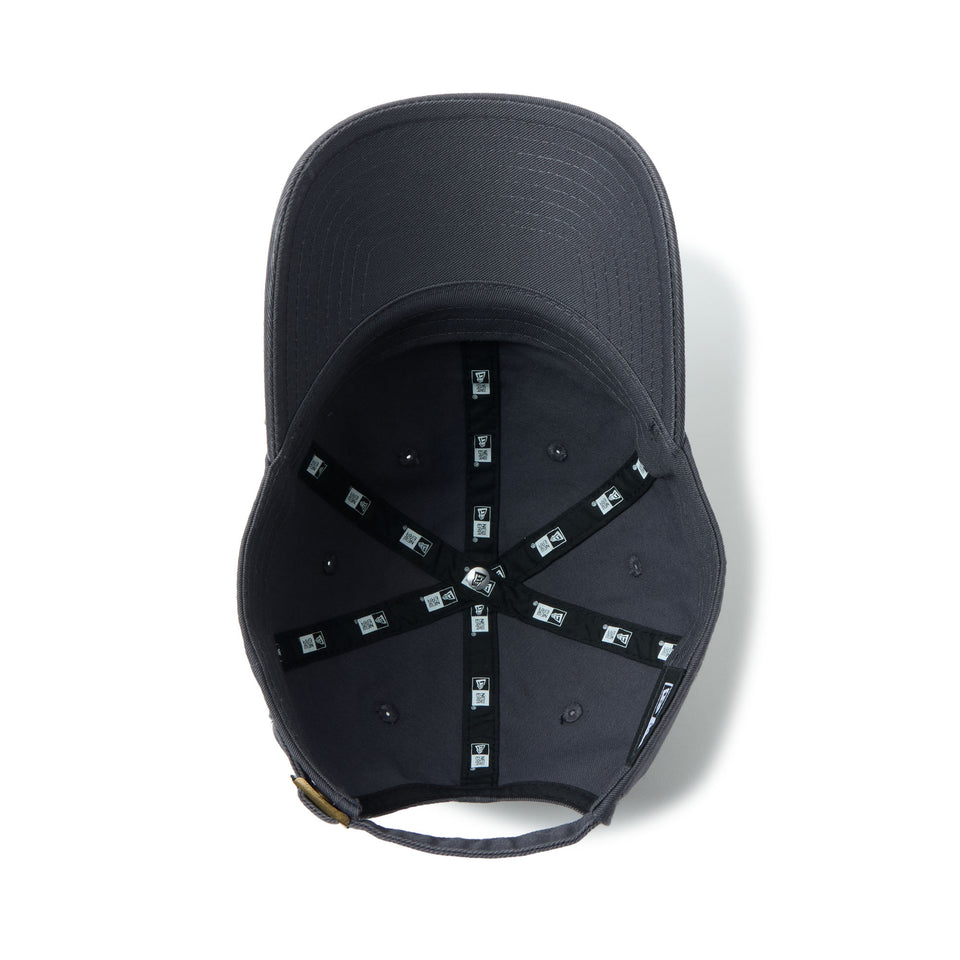 カジュアルクラシック Strap Logo グラファイト | NEW ERA ニューエラ公式オンラインストア