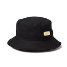 バケット01 Metal Plate メタルプレート  ブラック / メタリックゴールド  | NEW ERA ニューエラ公式オンラインストア