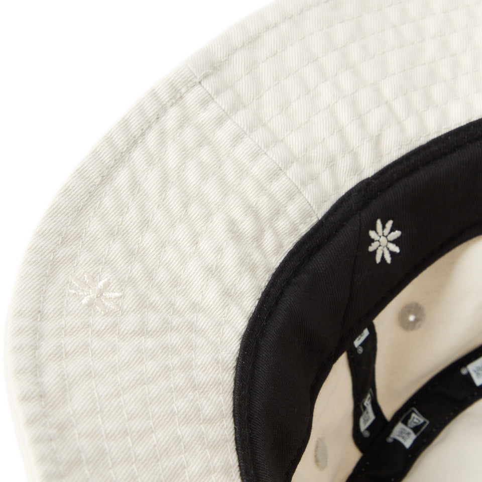 バケット01 Flower Embroidery サンディリネン | NEW ERA ニューエラ公式オンラインストア