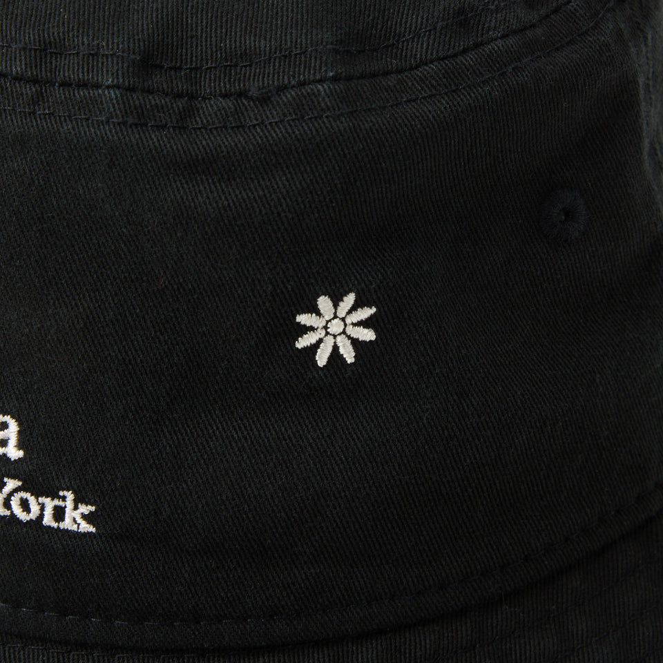 バケット01 Flower Embroidery ブラック | NEW ERA ニューエラ公式オンラインストア