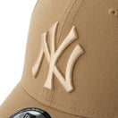 9FORTY Tonal Logo ニューヨーク・ヤンキース カーキ | NEW ERA ニューエラ公式オンラインストア