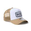9FORTY A-Frameトラッカー Square Patch ホワイト/カーキ | NEW ERA ニューエラ公式オンラインストア