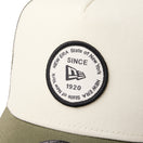 9FORTY A-Frame トラッカー Round Patch クロームホワイト/ニューオリーブ | NEW ERA ニューエラ公式オンラインストア
