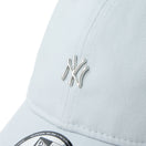9TWENTY Metal Logo Mini ニューヨーク・ヤンキース スノーグレー | NEW ERA ニューエラ公式オンラインストア