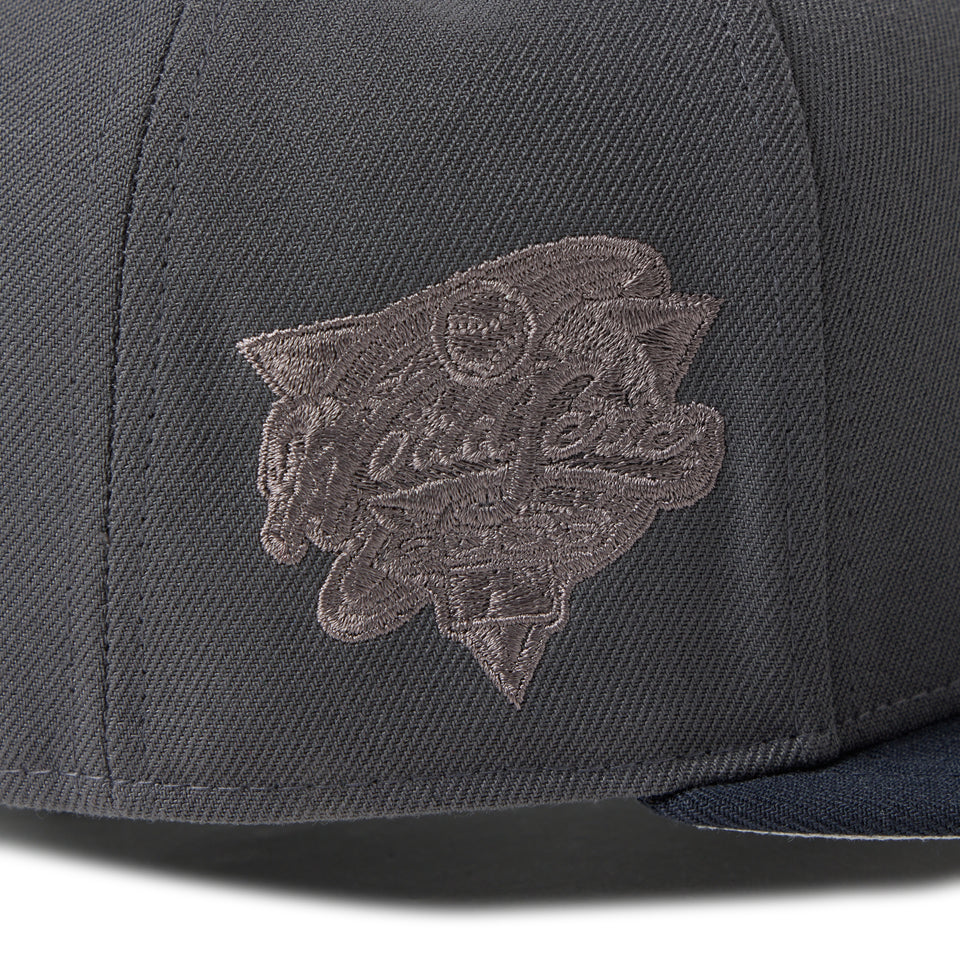 59FIFTY Tonal Logo ニューヨーク・ヤンキース ダークグラファイト/ネイビー | NEW ERA ニューエラ公式オンラインストア