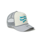 キッズ Youth 9FORTY A-Frameトラッカー Wave Logo クロームホワイト/グレー | NEW ERA ニューエラ公式オンラインストア