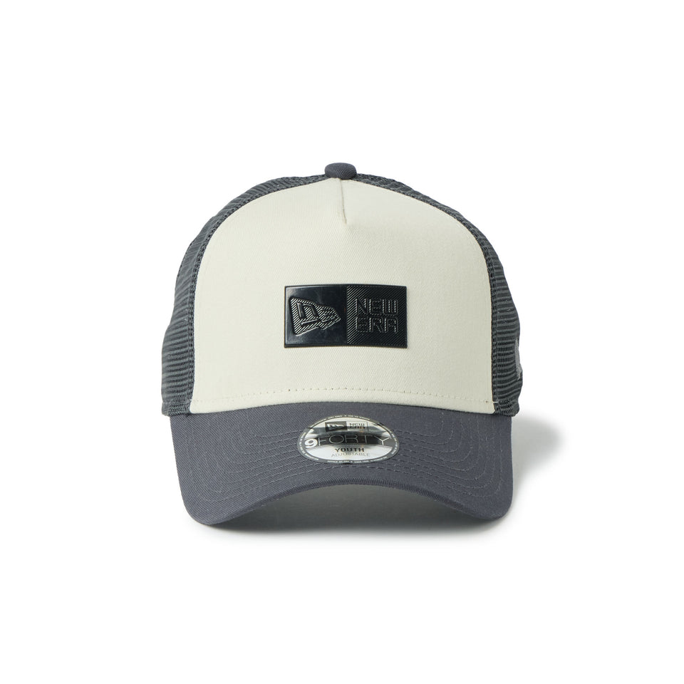 キッズ Youth 9FORTY A-Frame トラッカー Box Logo ダークグレー/クロームホワイト | NEW ERA ニューエラ公式オンラインストア