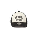キッズ Youth 9FORTY A-Frame トラッカー College Logo クロームホワイト/ブラック | NEW ERA ニューエラ公式オンラインストア