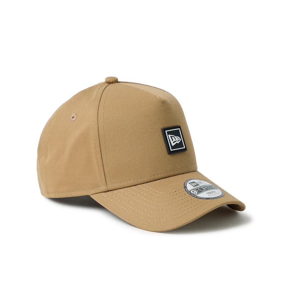 キッズ Youth 9FORTY A-Frame Flag Logo ラバーパッチ Rubber Patch カーキ | NEW ERA ニューエラ公式オンラインストア