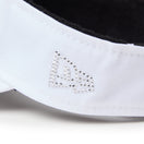 サンバイザー ロングバイザー Rhinestone ラインストーン スクリプトロゴ ホワイト | ゴルフ | NEW ERA ニューエラ公式オンラインストア