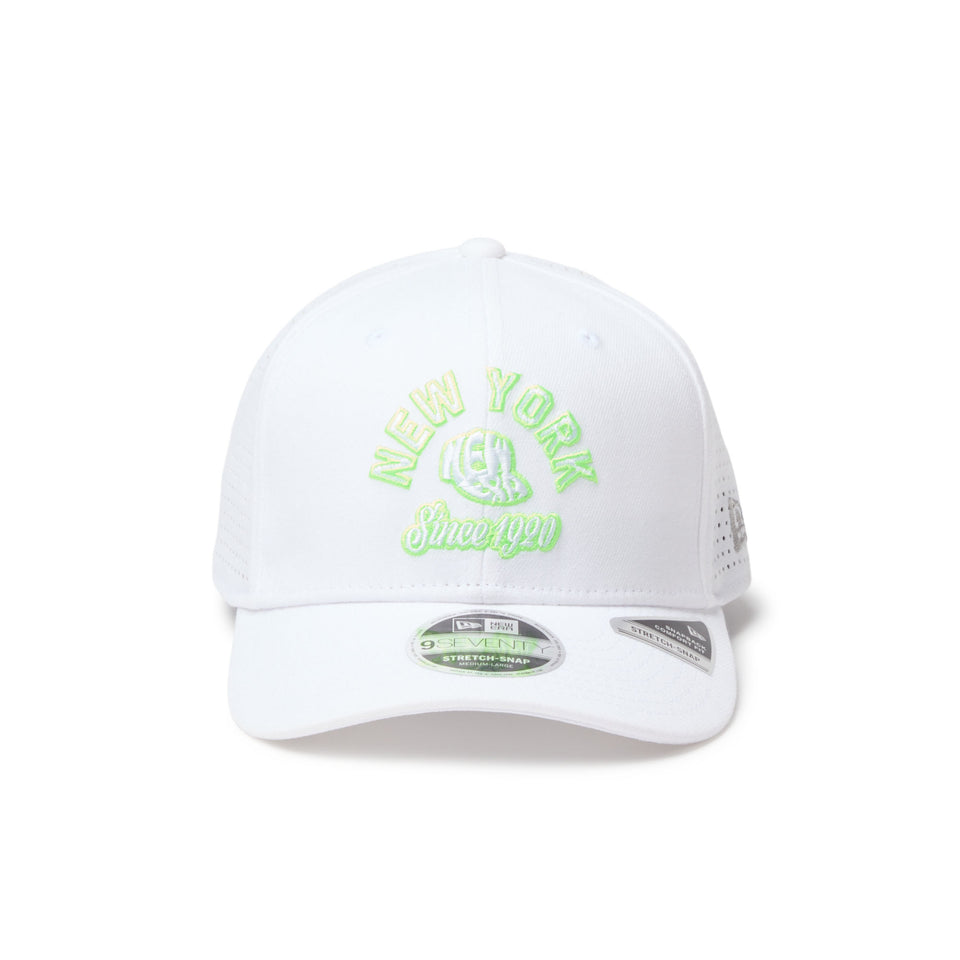 9SEVENTY ストレッチスナップ Laser Perforated ホワイト｜ゴルフ | NEW ERA ニューエラ公式オンラインストア
