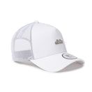 9FORTY A-Frame トラッカー Metal Logo メタルパッチ ホワイト | ゴルフ | NEW ERA ニューエラ公式オンラインストア
