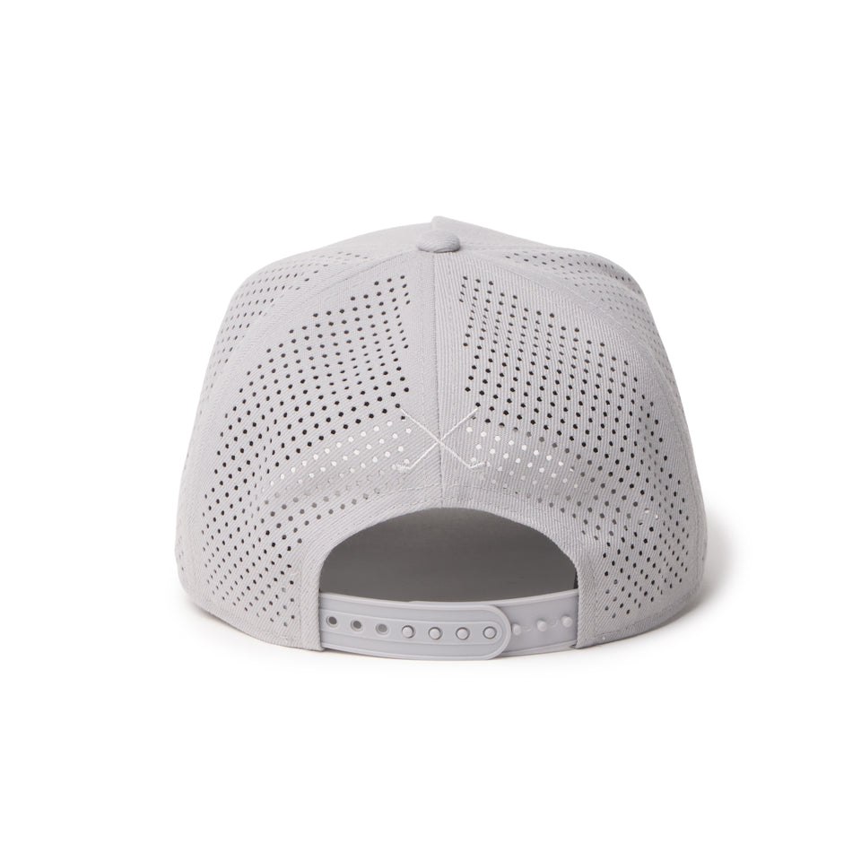 9FORTY A-Frame レーザーパーフォレーション Box Logo ボックスロゴ グレー | ゴルフ | NEW ERA ニューエラ公式オンラインストア