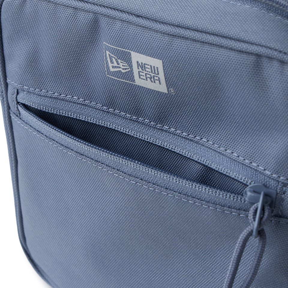 スクエア ショルダーポーチ 1.5L スレート | NEW ERA ニューエラ公式オンラインストア