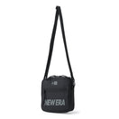 スクエア ショルダーポーチ 1.5L NEW ERAロゴ ブラック | NEW ERA ニューエラ公式オンラインストア
