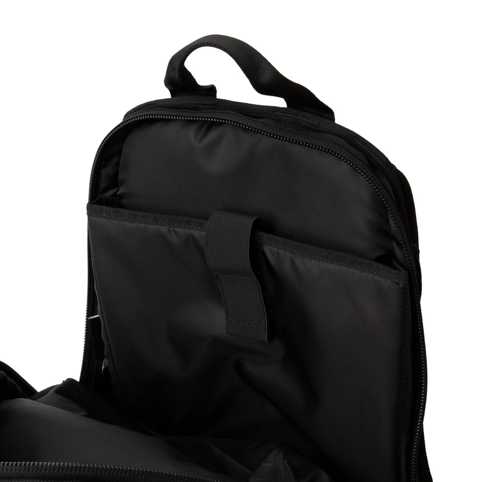 スポーツパック 31L NEロゴ ブラック | ニューエラオンラインストア