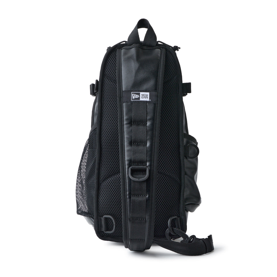 スリングボディバッグ 12L シンセティックレザー ブラック