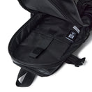スリングボディバッグ 12L シンセティックレザー ブラック | NEW ERA ニューエラ公式オンラインストア