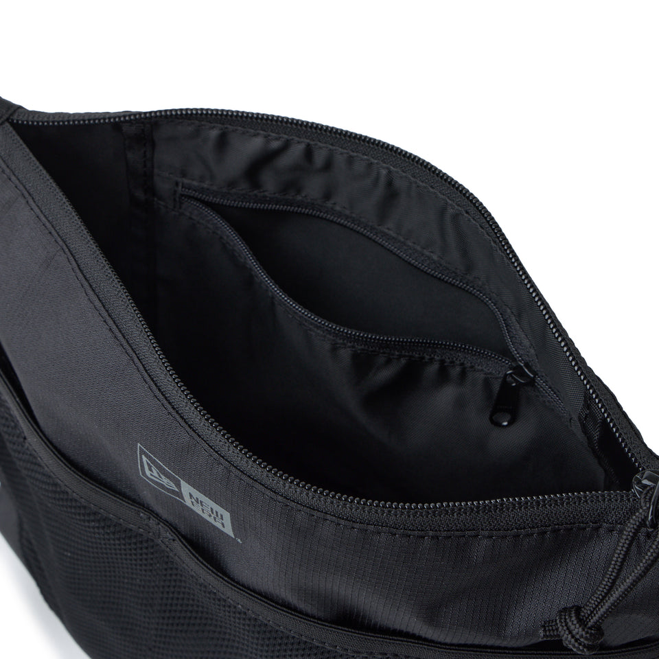 サコッシュ 2.5L NEW ERAロゴ ブラック | NEW ERA ニューエラ公式オンラインストア
