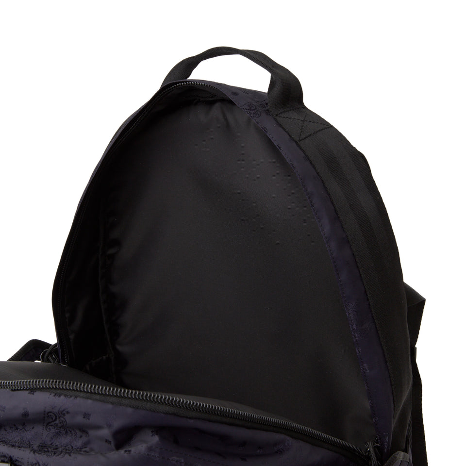 キャリアパック 35L ネイビーペイズリー | ニューエラオンラインストア キャリアパック 35L ネイビーペイズリー | ニューエラオンラインストア