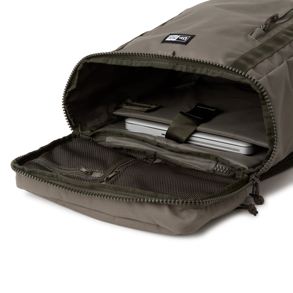 ボックスパック 32L オリーブ 26ss | ニューエラオンラインストア