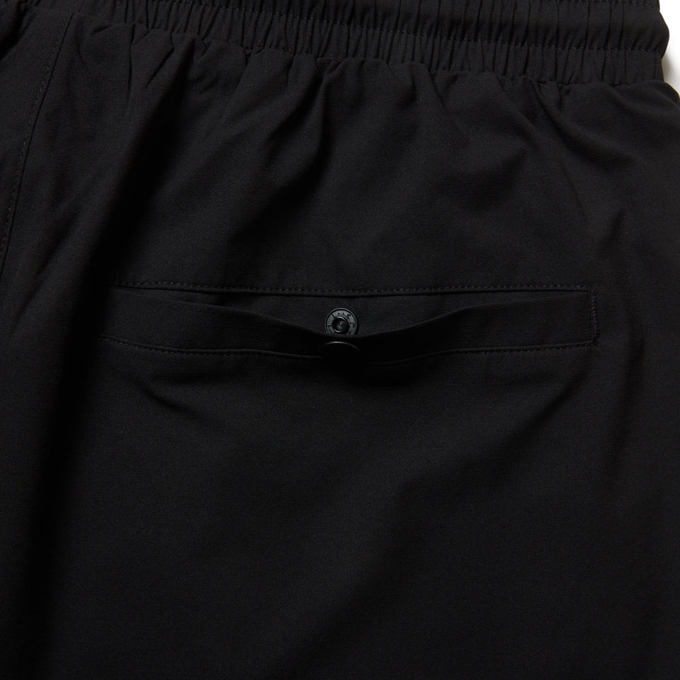 ユーティリティー ショートパンツ ブラック | アウトドア | NEW ERA ニューエラ公式オンラインストア