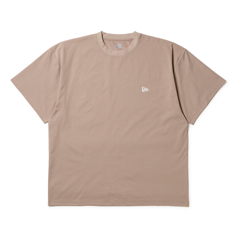 半袖 ユーティリティー オーバーサイズド　Tシャツ Wordmark Logo アッシュブラウン | アウトドア | NEW ERA ニューエラ公式オンラインストア