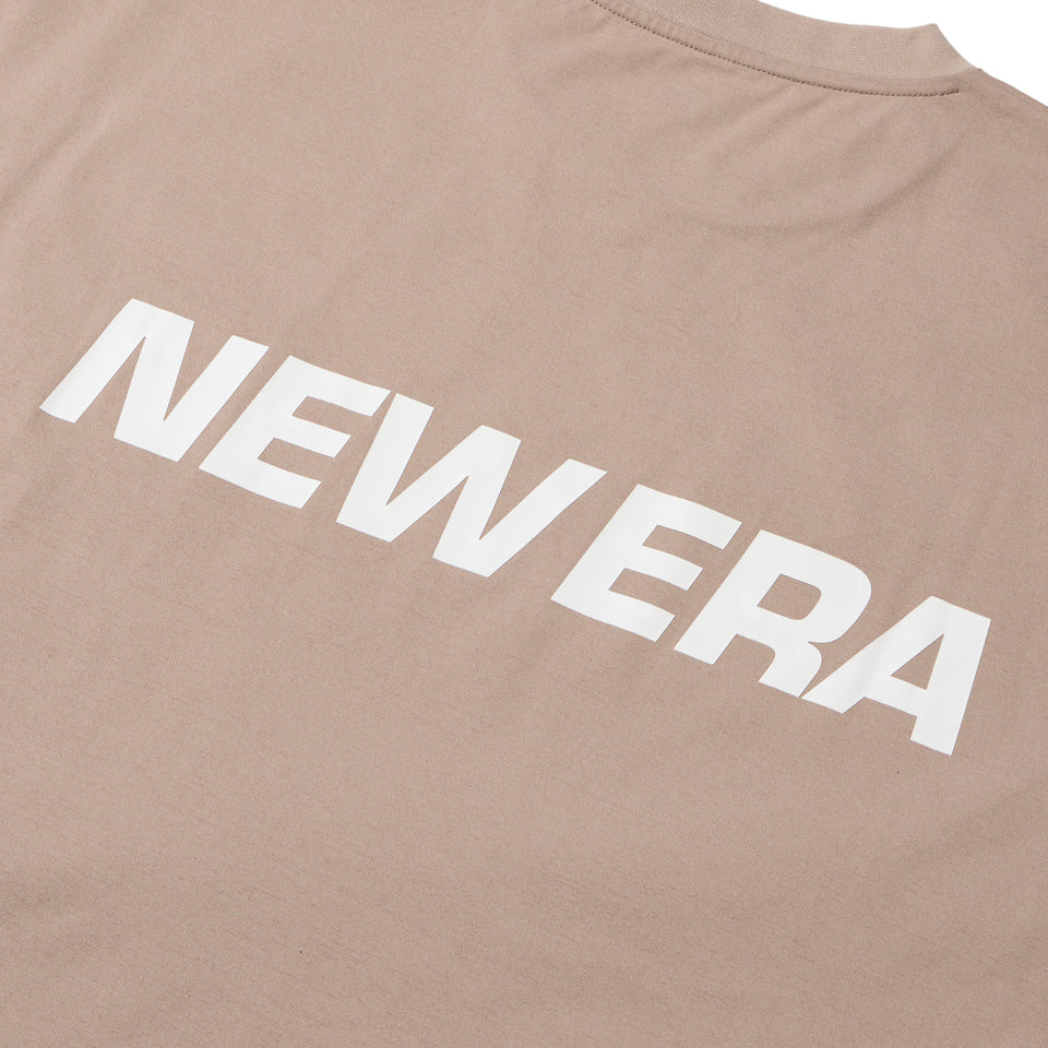 半袖 ユーティリティー オーバーサイズド　Tシャツ Wordmark Logo アッシュブラウン | アウトドア | NEW ERA ニューエラ公式オンラインストア