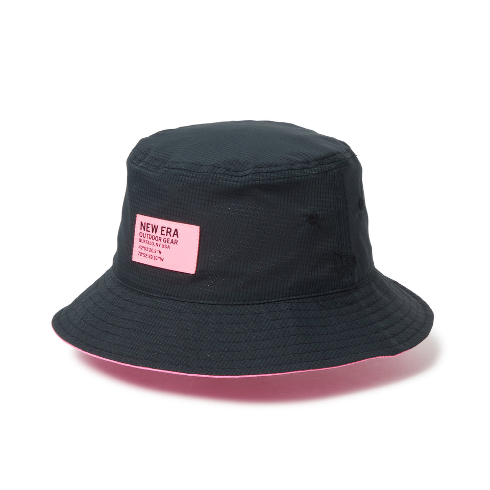 バケット01  リバーシブル Tech Air ブラック ストロベリー｜アウトドア | NEW ERA ニューエラ公式オンラインストア