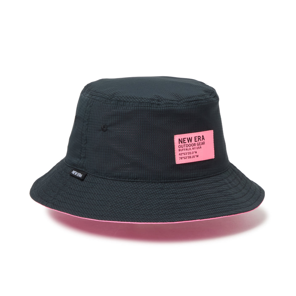 バケット01  リバーシブル Tech Air ブラック ストロベリー｜アウトドア | NEW ERA ニューエラ公式オンラインストア