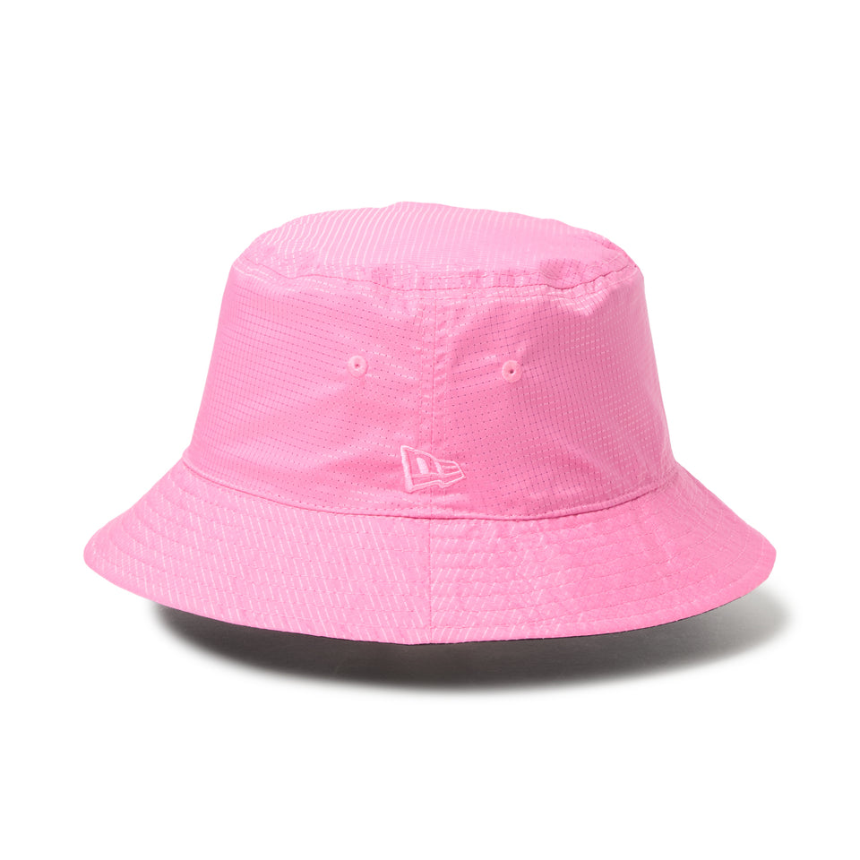 バケット01  リバーシブル Tech Air ブラック ストロベリー｜アウトドア | NEW ERA ニューエラ公式オンラインストア