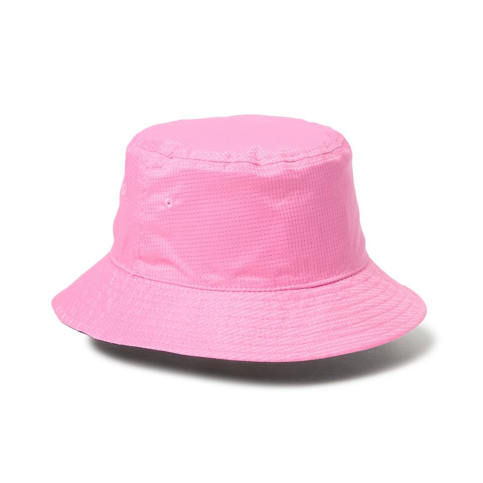 バケット01  リバーシブル Tech Air ブラック ストロベリー｜アウトドア | NEW ERA ニューエラ公式オンラインストア