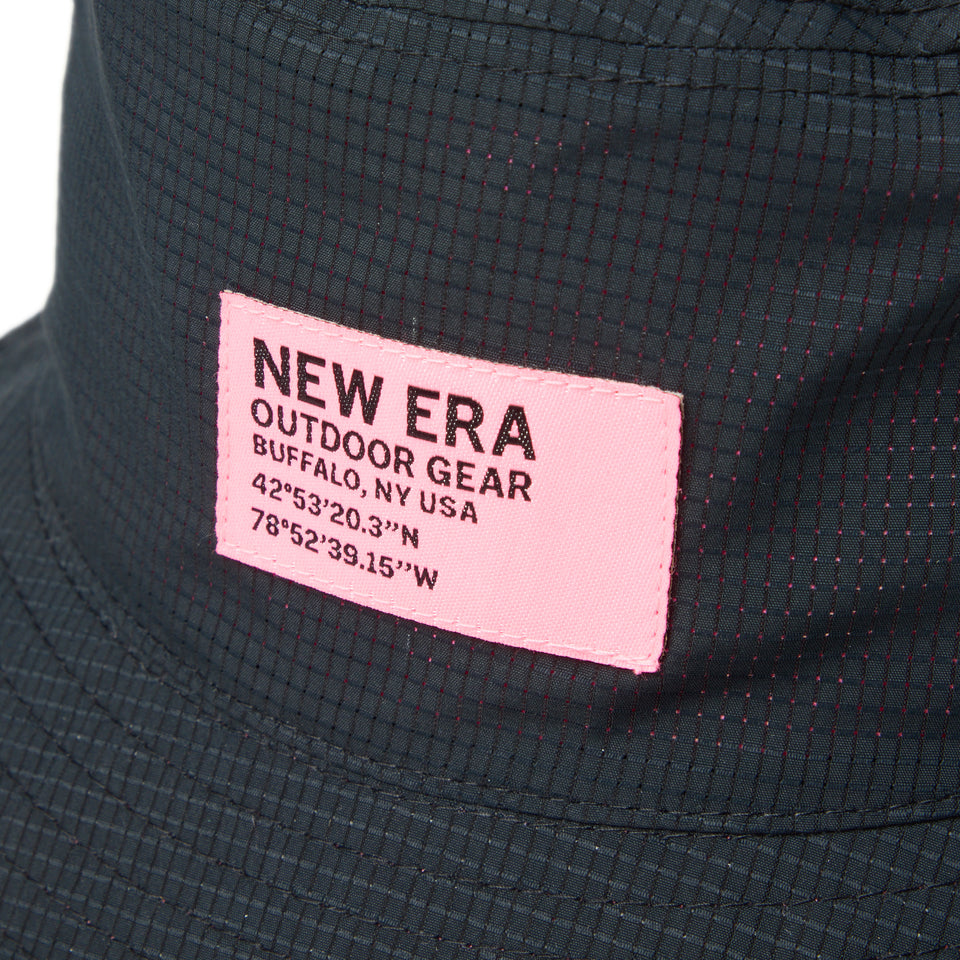 バケット01  リバーシブル Tech Air ブラック ストロベリー｜アウトドア | NEW ERA ニューエラ公式オンラインストア