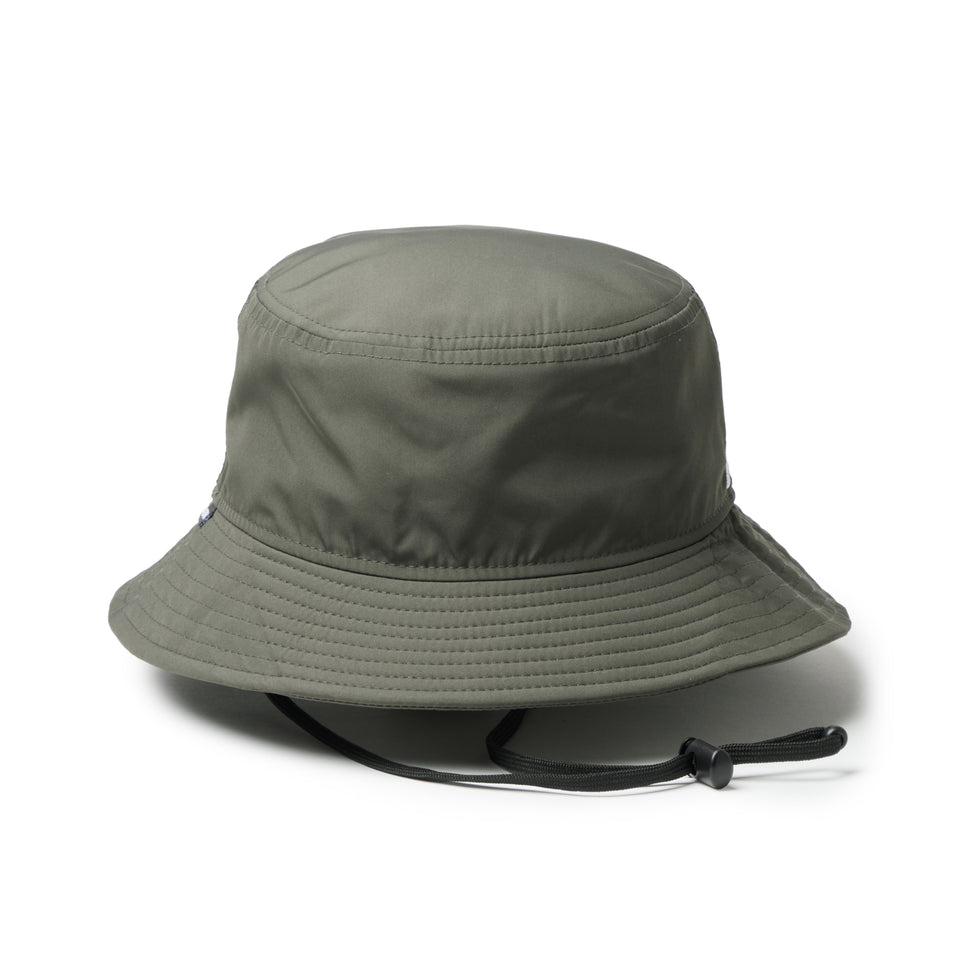 アドベンチャーライト トラッカーUtility Collection Tech Surf ダスティチャコール 26SS｜アウトドア | NEW ERA ニューエラ公式オンラインストア