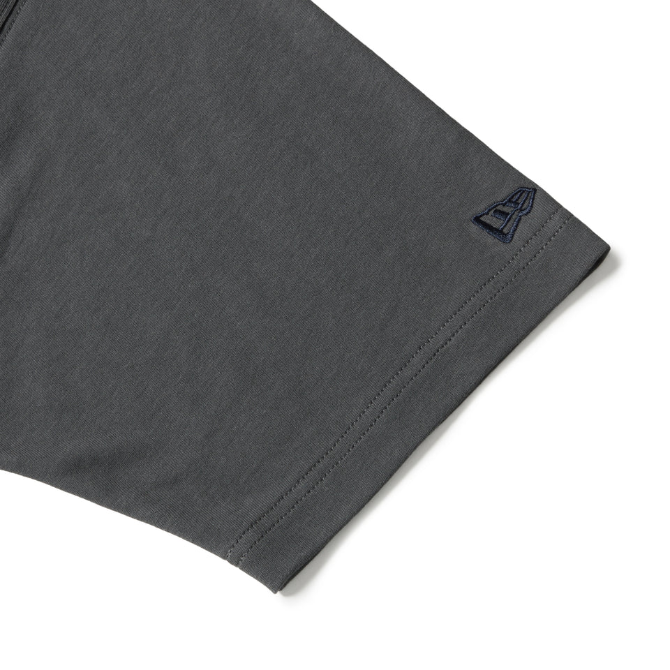 半袖 オーバーサイズド コットン Tシャツ Zoom Up Logo グラファイト | NEW ERA ニューエラ公式オンラインストア
