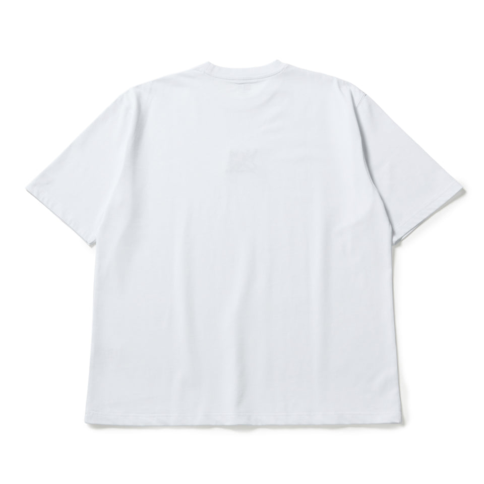 半袖 オーバーサイズド コットン Tシャツ Wall Art ホワイト