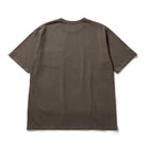 半袖 ガーメントダイ コットン Tシャツ Box Logo Woven Patch ブラウン | NEW ERA ニューエラ公式オンラインストア