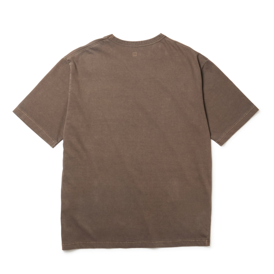 半袖 ガーメントダイ コットン Tシャツ College Logo ブラウン | NEW ERA ニューエラ公式オンラインストア
